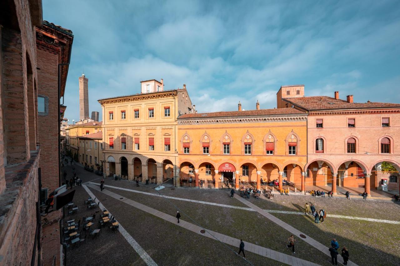 Piazza Santo Stefano Con Vista Bolonha Exterior foto