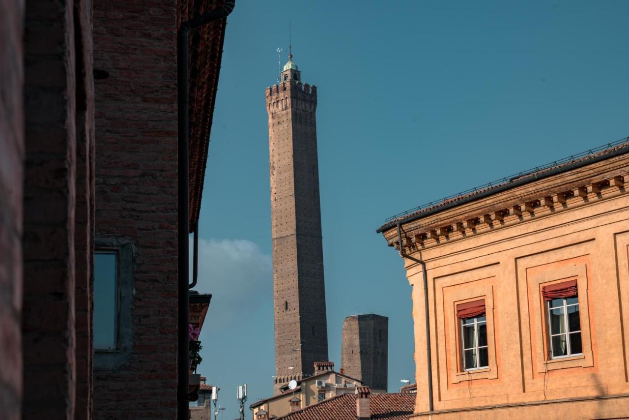 Piazza Santo Stefano Con Vista Bolonha Exterior foto