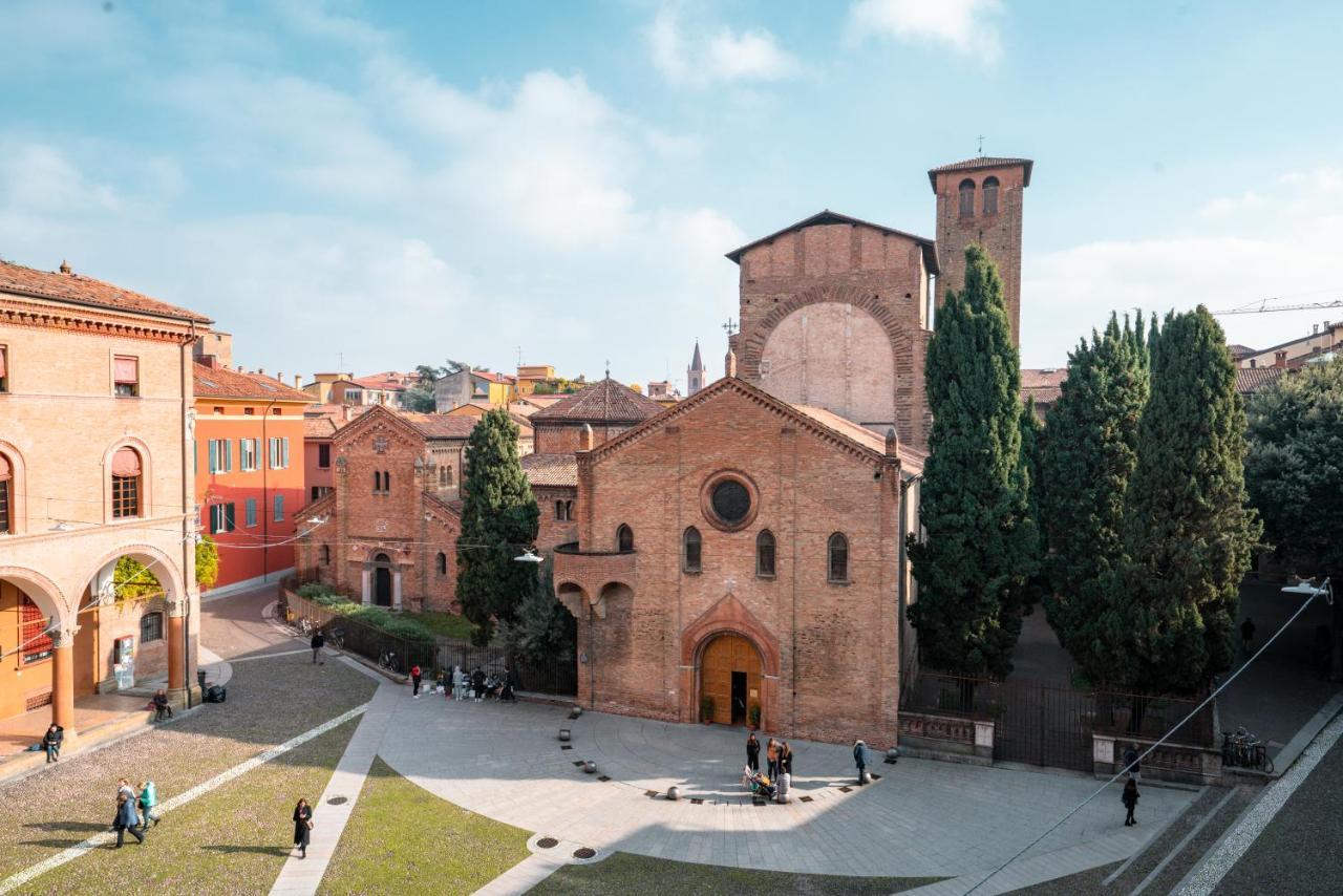 Piazza Santo Stefano Con Vista Bolonha Exterior foto